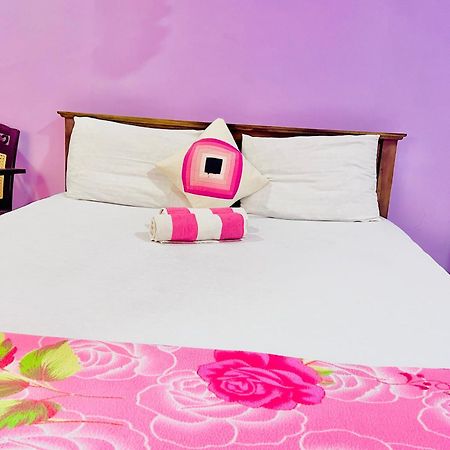 Gloriya Mathews Otel Negombo Dış mekan fotoğraf