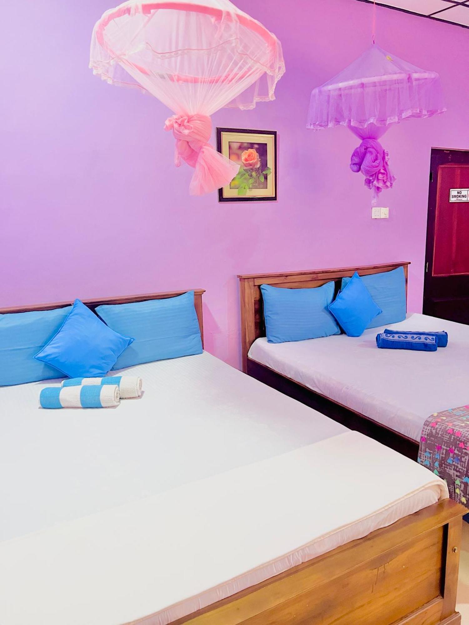 Gloriya Mathews Otel Negombo Dış mekan fotoğraf