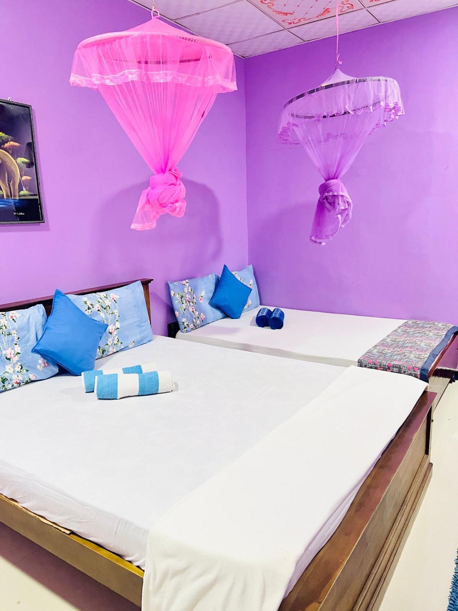 Gloriya Mathews Otel Negombo Dış mekan fotoğraf