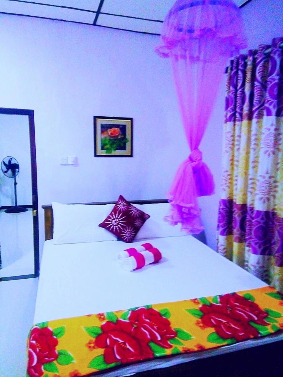 Gloriya Mathews Otel Negombo Dış mekan fotoğraf